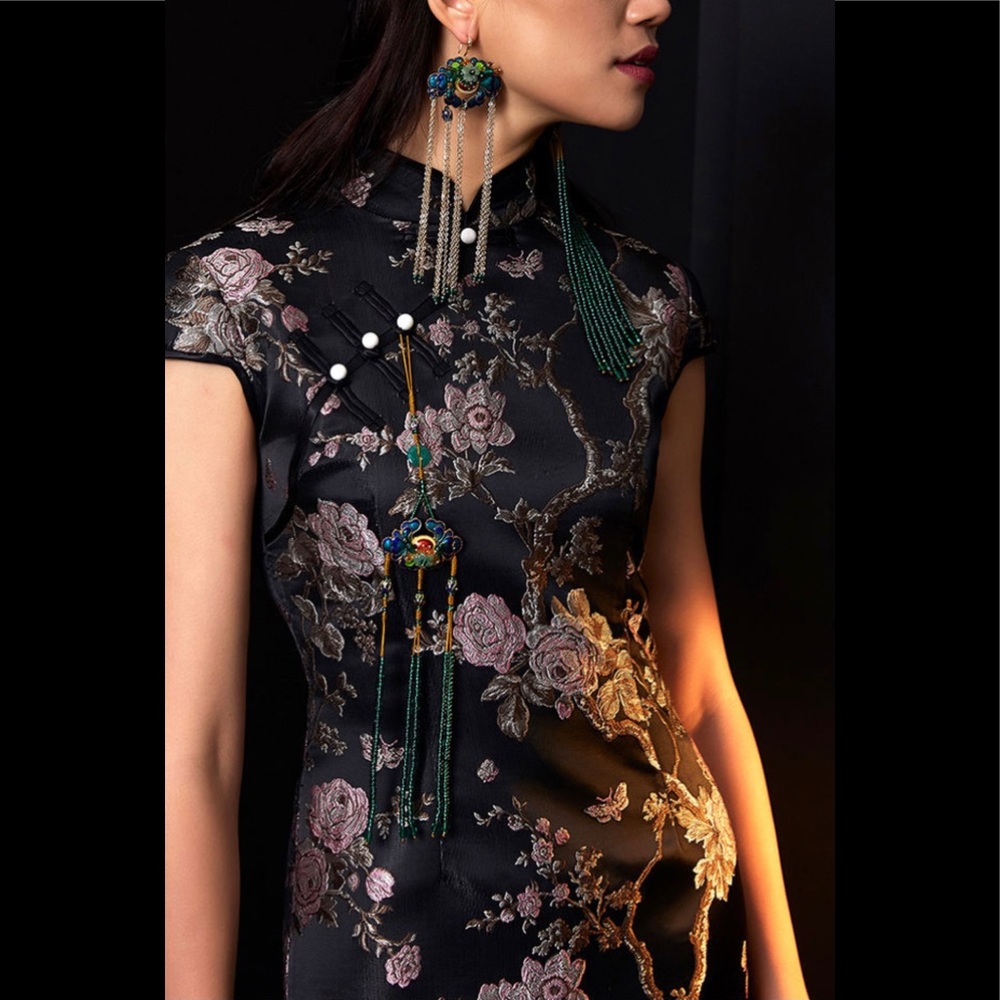 Qi Pao